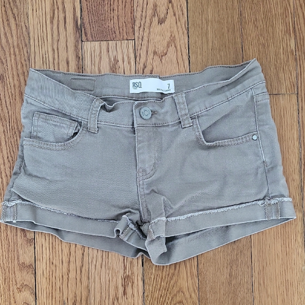 Juniors Khaki Shorts